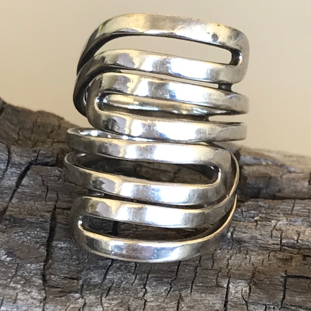 Silpada Modern Maze Sterling Silver Ring R1532
